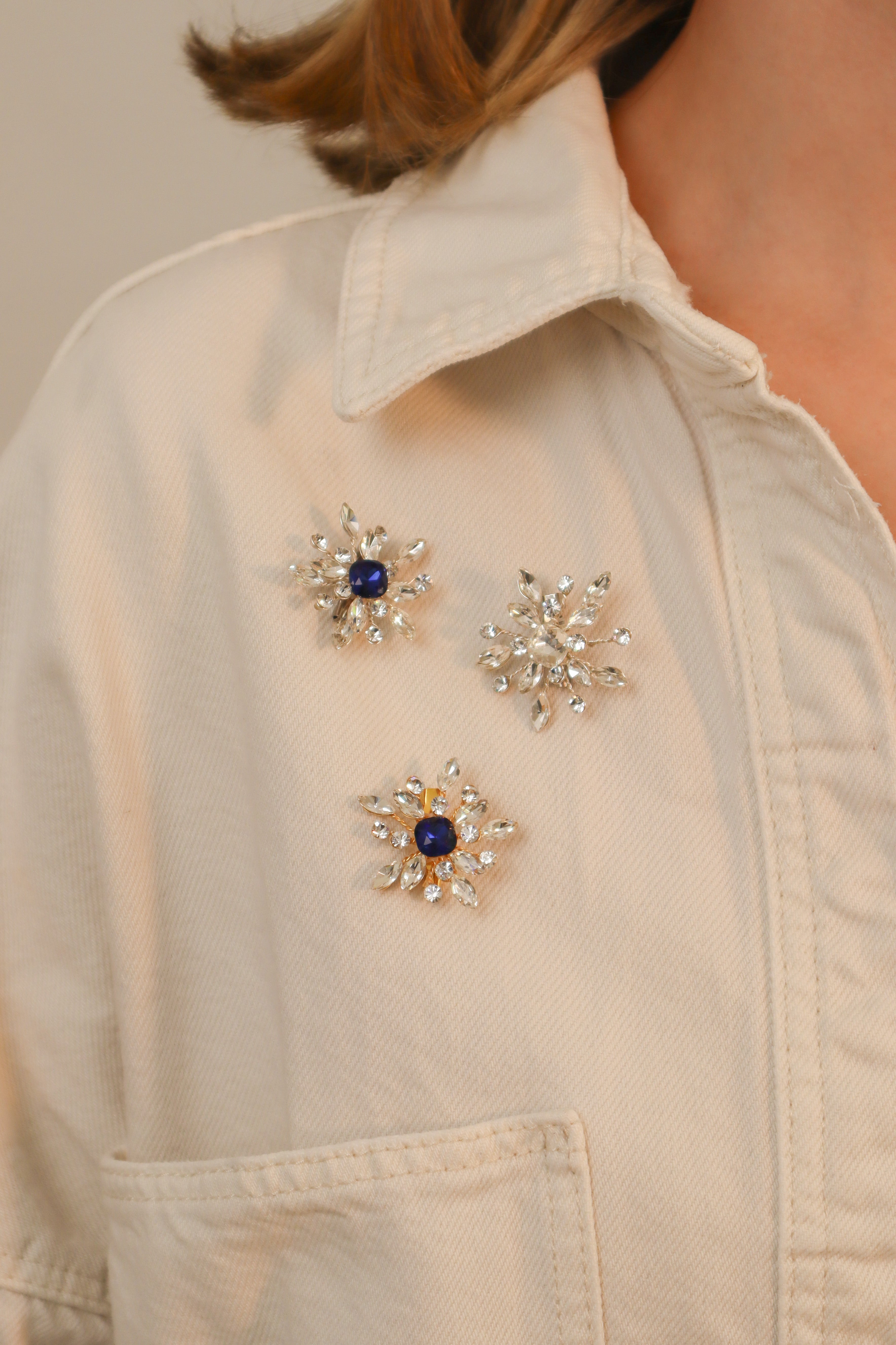 Arkia Brooch