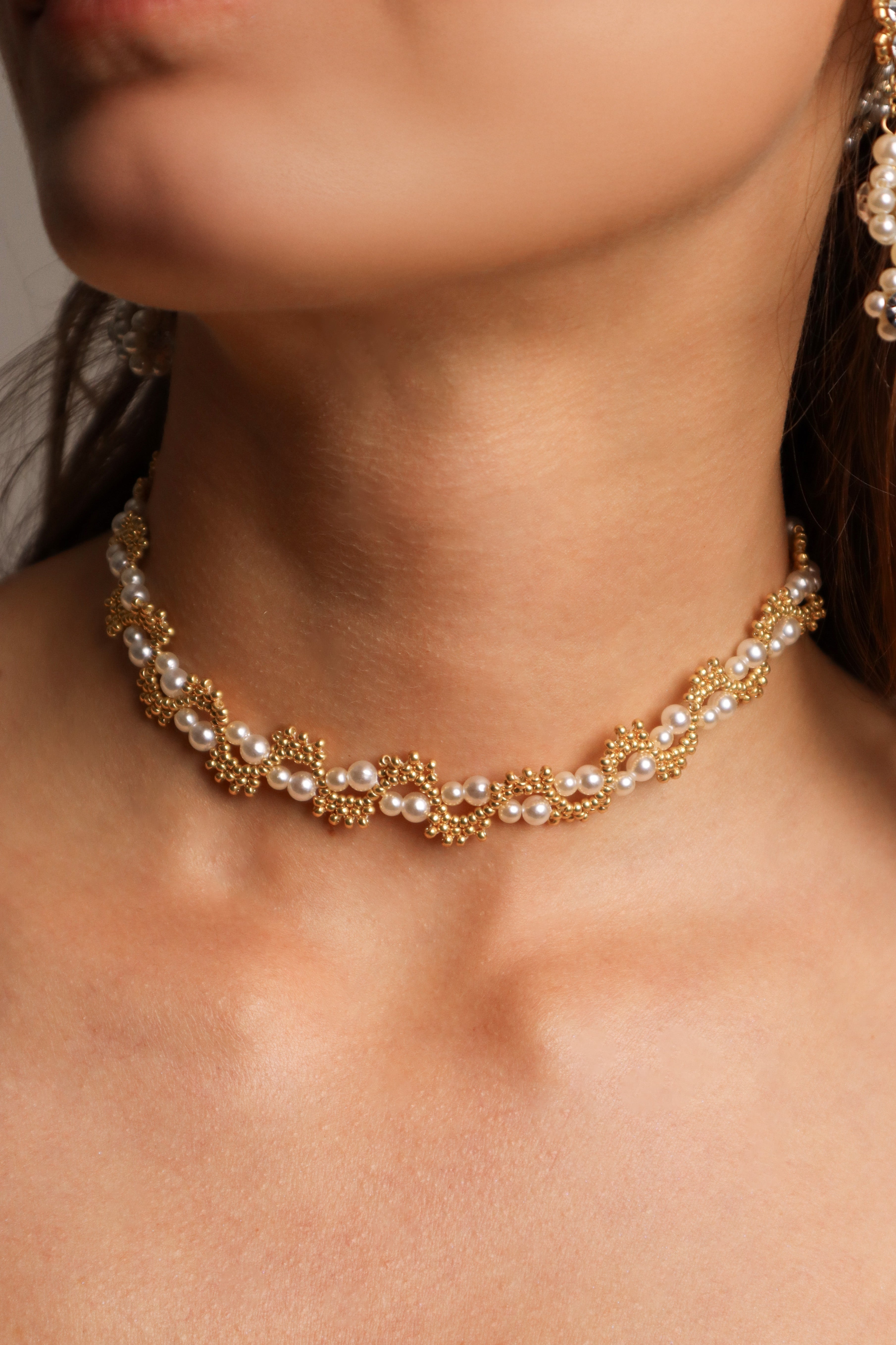 Olas Choker