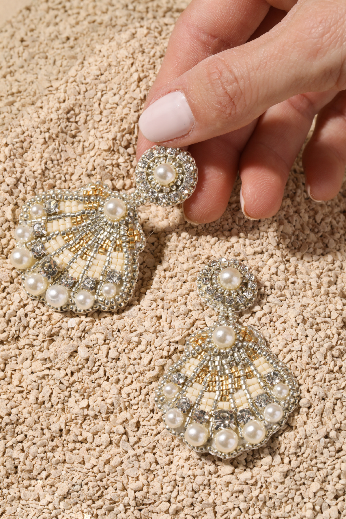 Shell Kiss Earrings