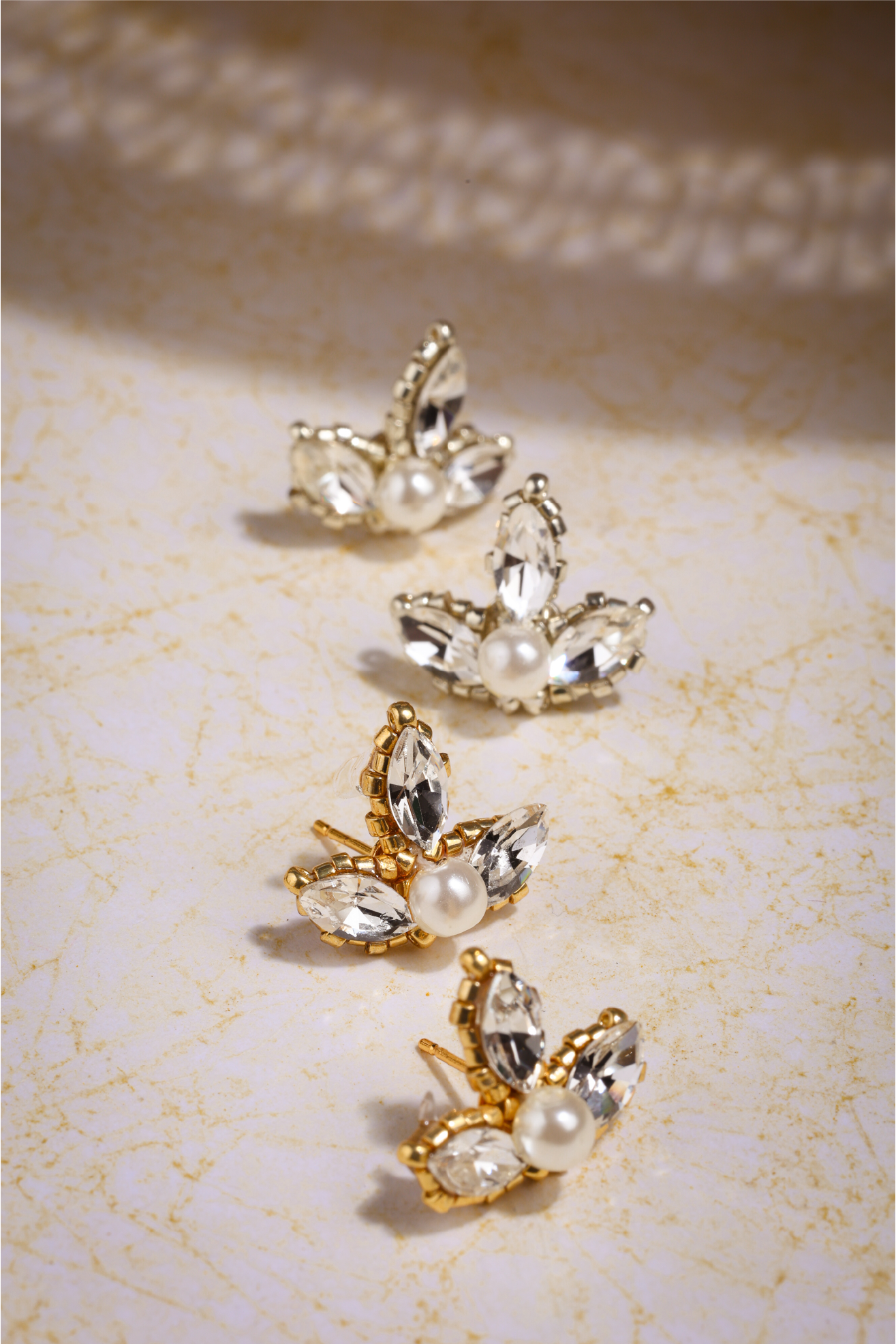 Lys Earrings